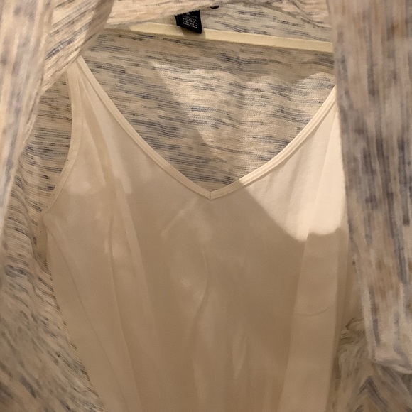 White House Black Market Heather Gray Blouse - Picture 3 of 4